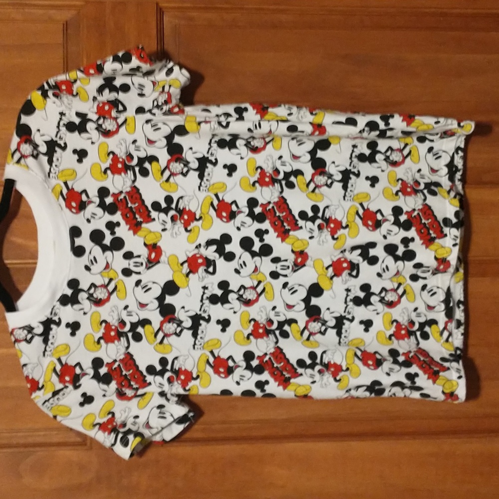Disney woman's size S short sleeve cotton blend logo Tee Mickey Mouse